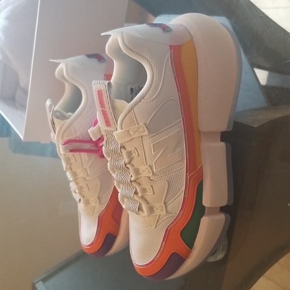 New Balance Vision Racer Size 8.5 - Picture 2 of 4